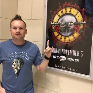 Meet your Posher, Troy